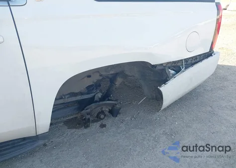 2016 Chevrolet Suburban Lt z USA, uszkodzony, nr VIN 1GNSCHKC2GR455015